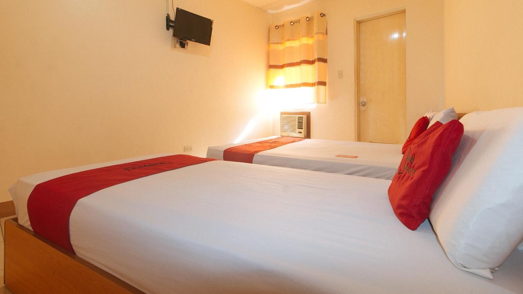 Reddoorz @ Asiana Pension Inn Mandawe Extérieur photo
